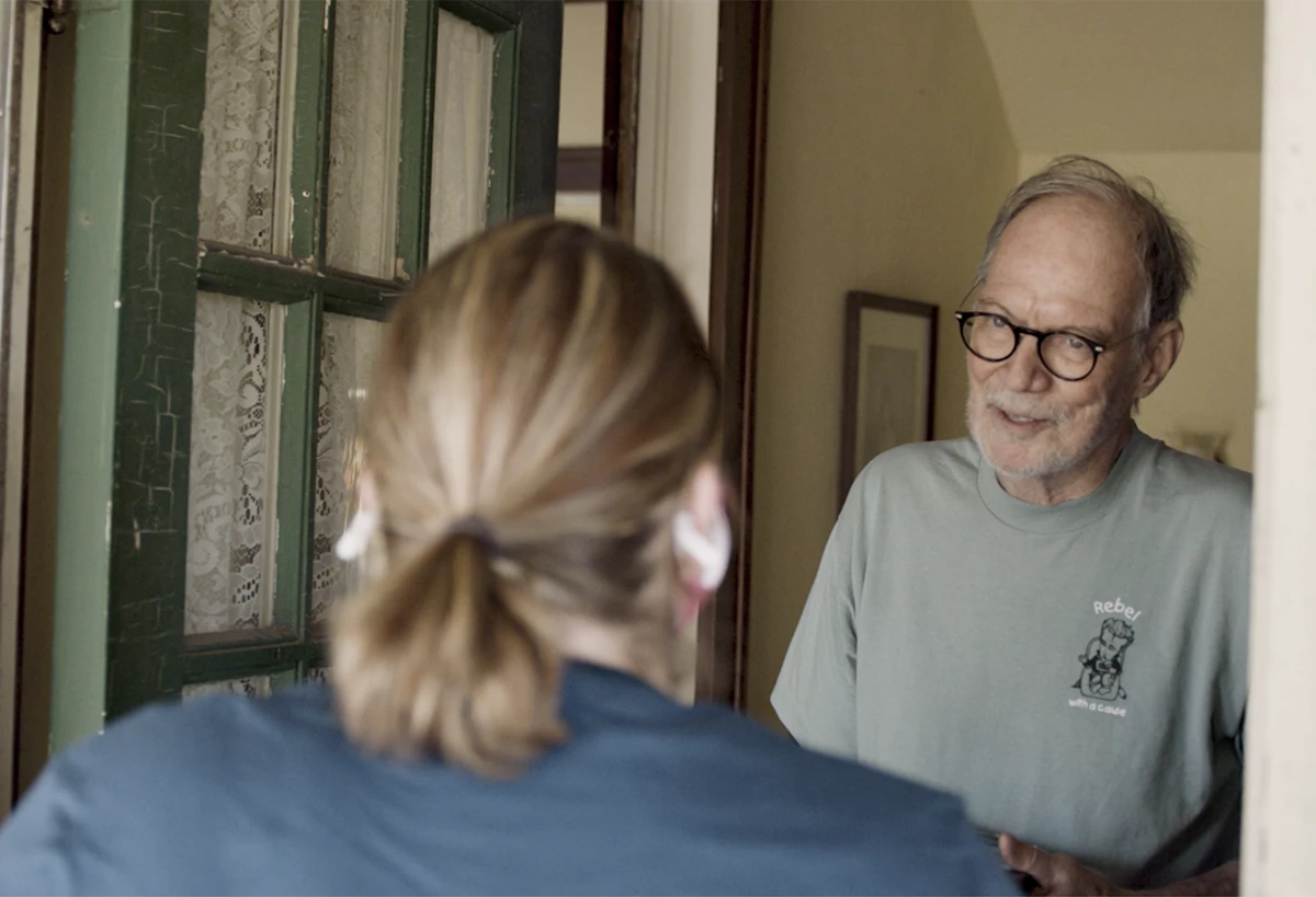 Meals on Wheels delivers food to homebound older adult